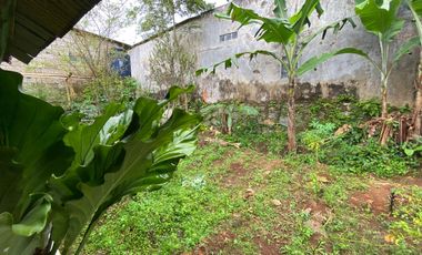 Dijual Murah Rumah Kayu + Kebun di Perkampungan Luas 432 m2 Purwakarta