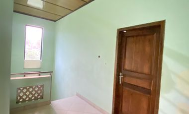 DIJUAL RUMAH PERUM  2 LANTAI DEKAT SMA TARUNA NUSANTARA MAGELANG