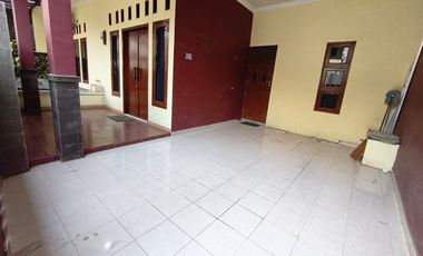 Jual Segera Rumah Siap Huni Tanah 120 m2, Luas bangunan 200 m2