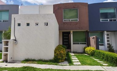 CASA EN VENTA EN FRACC LOMAS DEL VALLE, PUEBLA