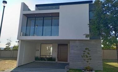 CASA EN VENTA EN LOMAS DE ANGELOPOLIS PARQUE COLIMA COMALA 17