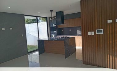 CASA EN VENTA EN LOMAS DE ANGELOPOLIS PARQUE COLIMA COMALA 17