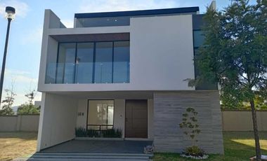 CASA EN VENTA EN LOMAS DE ANGELOPOLIS PARQUE COLIMA COMALA 17