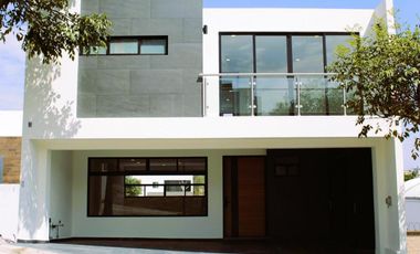 CASA EN VENTA EN LOMAS DE ANGELOPOLIS PARQUE CUERNAVACA