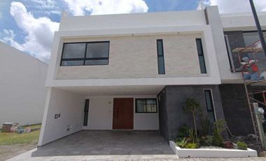 CASA EN VENTA EN LOMAS DE ANGELOPOLIS PARQUE NAYARIT