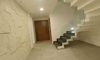 CASA EN VENTA EN LOMAS DE ANGELOPOLIS PARQUE NAYARIT