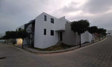 CASA EN VENTA EN LOMAS DE ANGELOPOLIS PARQUE AGUASCALIENTES