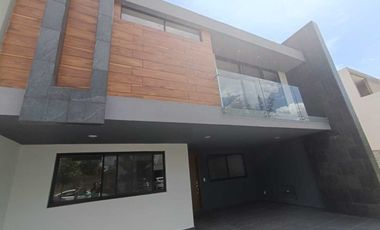 CASA EN VENTA EN LOMAS DE ANGELOPOLIS PARQUE COLIMA 12