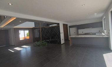 CASA EN VENTA EN LOMAS DE ANGELOPOLIS PARQUE FORESTA RETAMA 5