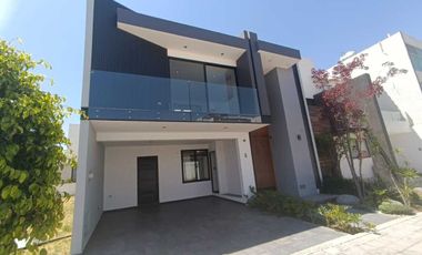 CASA EN VENTA EN LOMAS DE ANGELOPOLIS PARQUE FORESTA RETAMA 5