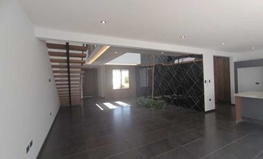 CASA EN VENTA EN LOMAS DE ANGELOPOLIS PARQUE FORESTA RETAMA 5