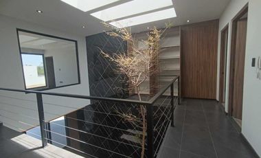 CASA EN VENTA EN LOMAS DE ANGELOPOLIS PARQUE FORESTA RETAMA 5