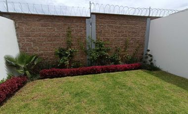 CASA EN VENTA EN SAN ANDRES CHOLULA, ACATEPEC, PUEBLA