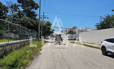Renta de Bodega con oficina en Colonia Playa norte