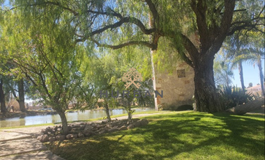 HURBAN VENDE TERRENO al norte de la ciudad en Rancho San Antonio.