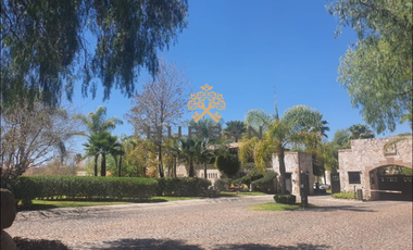 HURBAN VENDE TERRENO al norte de la ciudad en Rancho San Antonio.