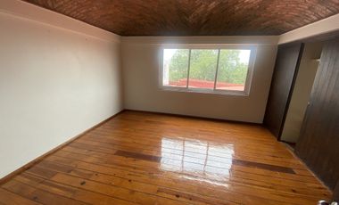 LINDA CASA EN RENTA EN CERRADA TECAMACHALCO