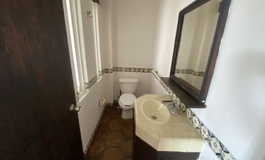 LINDA CASA EN RENTA EN CERRADA TECAMACHALCO