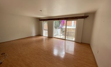 LINDA CASA EN RENTA EN CERRADA TECAMACHALCO