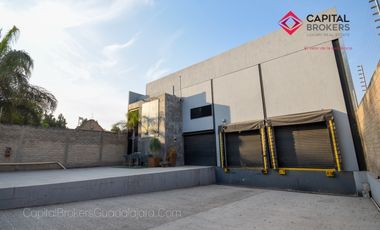 Bodega Equipada En Venta Por Lopez Mateos Sur