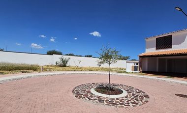 Terreno en Venta Cd. Maderas Querétaro (El Marqués) muy buen frente