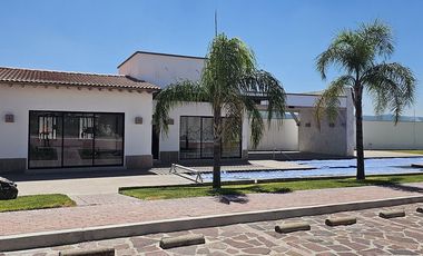 Terreno en Venta Cd. Maderas Querétaro (El Marqués) muy buen frente