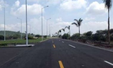 Terreno Comercial en Venta sobre Av. Principal Cd. Maderas Querétaro El Marques