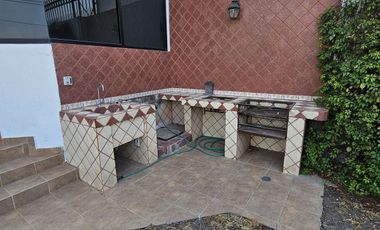 Casa en venta Loma Dorada Querétaro. Increible vista.