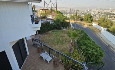 Casa en venta Loma Dorada Querétaro. Increible vista.