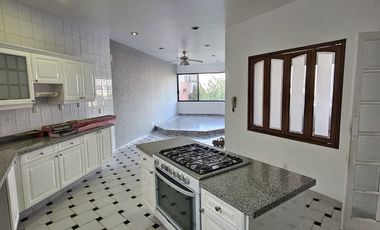 Casa en venta Loma Dorada Querétaro. Increible vista.