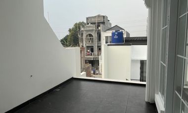 DI JUAL RUMAH BARU JAGAKARSA JAKARTA SELATAN