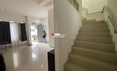 Dijual townhouse 2 lantai siap huni lokasi Kenten samping Indogrosir