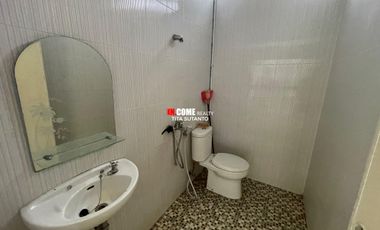 Dijual townhouse 2 lantai siap huni lokasi Kenten samping Indogrosir