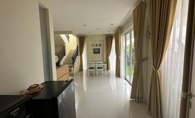 Disewakan Rumah Cantik Siap Huni Furnish di Sentul City cluster depan