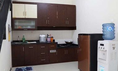 Villa 2 lantai Hook Full Furnish ada Kolam Renang di Kusuma Pinus Batu