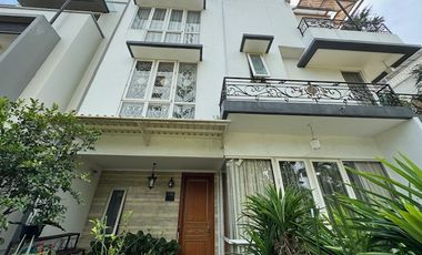 Rumah springhill residence kemayoran 12x18 5 lantai posisi hoek