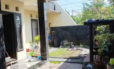 Rumah HOOK Murah Siap Huni.  Lokasi Perum Permata Siwalan Indah.