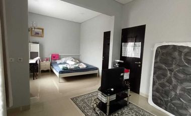 Jual CEPAT Rumah CANTIK Full Furnished dekat Tol PASTEUR dan Gegerkalong Bandung