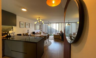 HERMOSA TOWNHOUSE EN VENTA, CALLE LAUTARO, PROVIDENCIA