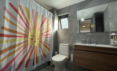 HERMOSA TOWNHOUSE EN VENTA, CALLE LAUTARO, PROVIDENCIA