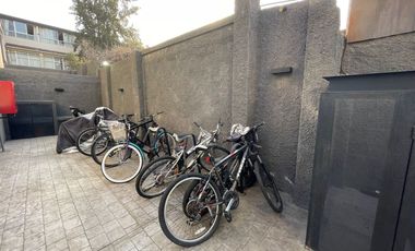 HERMOSA TOWNHOUSE EN VENTA, CALLE LAUTARO, PROVIDENCIA