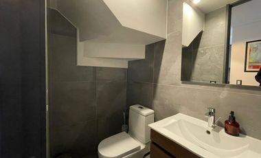 HERMOSA TOWNHOUSE EN VENTA, CALLE LAUTARO, PROVIDENCIA