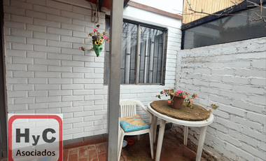 Casa en belloto centro. Tranquilidad y excelente conexión.