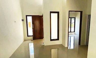 Rumah Bagus Ad AC, Kitchenset Di cluster Tohudan Colomadu