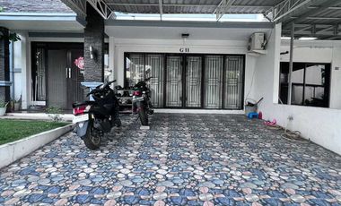 Rumah Besar di Bella vista garden, delima, pekanbaru