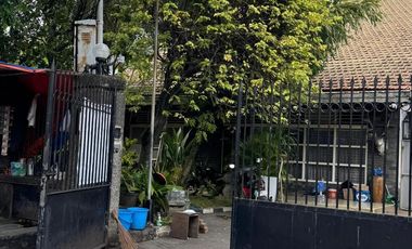 Rumah disewakan di Tegalsari, Surabaya