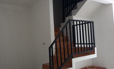 Manivestasi terbaik rumah 2 lantai di pusat kota