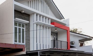 Rumah 2 Lantai Estetik Siap Huni Lebong Siarang (semi-furnished)