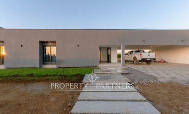 Espectacular casa nueva en exclusivo condominio