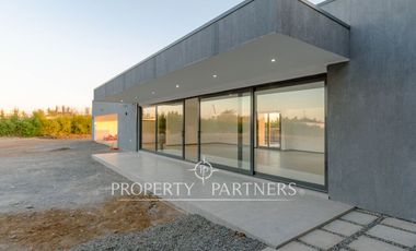 Espectacular casa nueva en exclusivo condominio